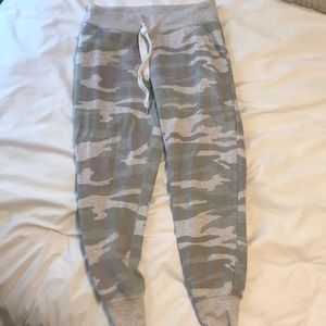 Aerie Camo Jogger